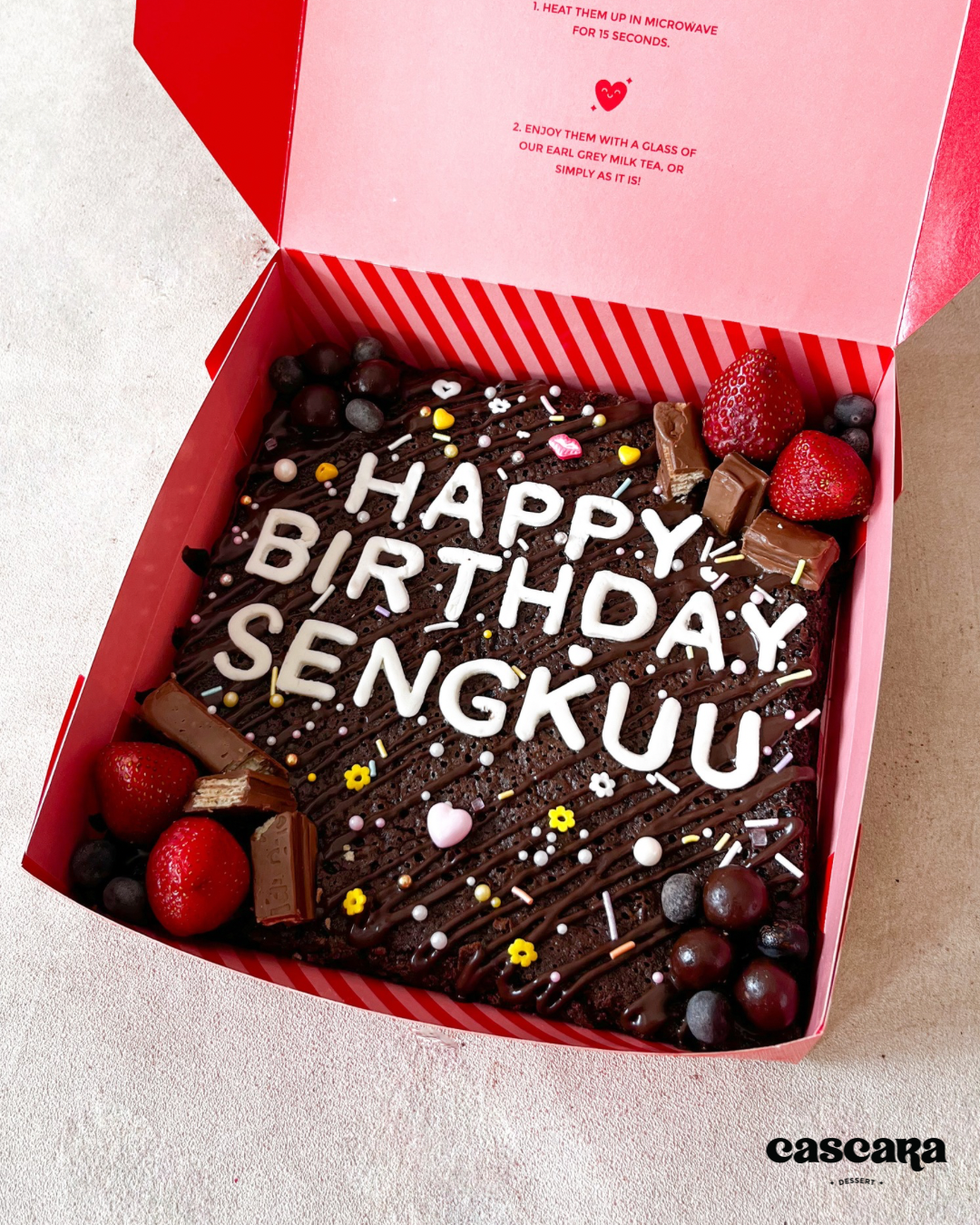 Full Custom Lettering Square Fondant