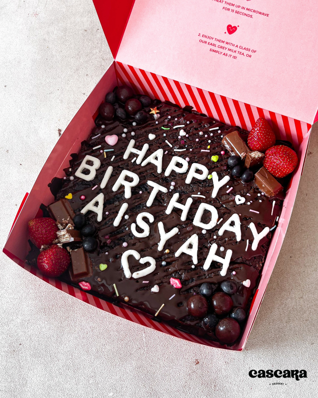 Full Custom Lettering Square Fondant