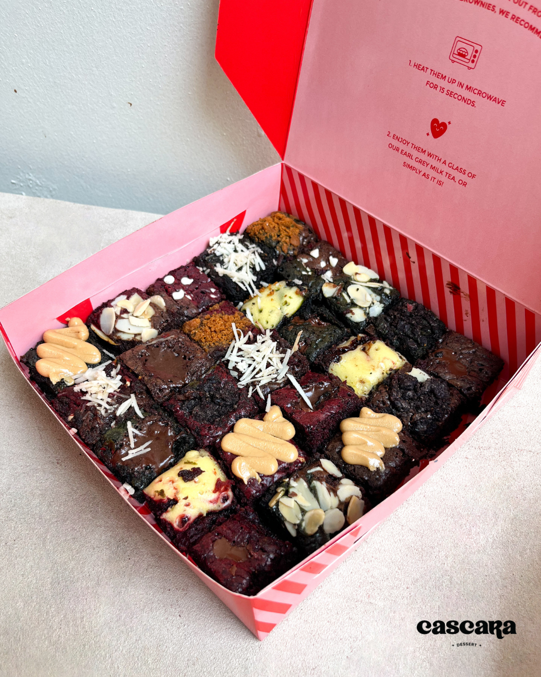 Dynamite Fudge Brownies 20x20cm 25 pcs